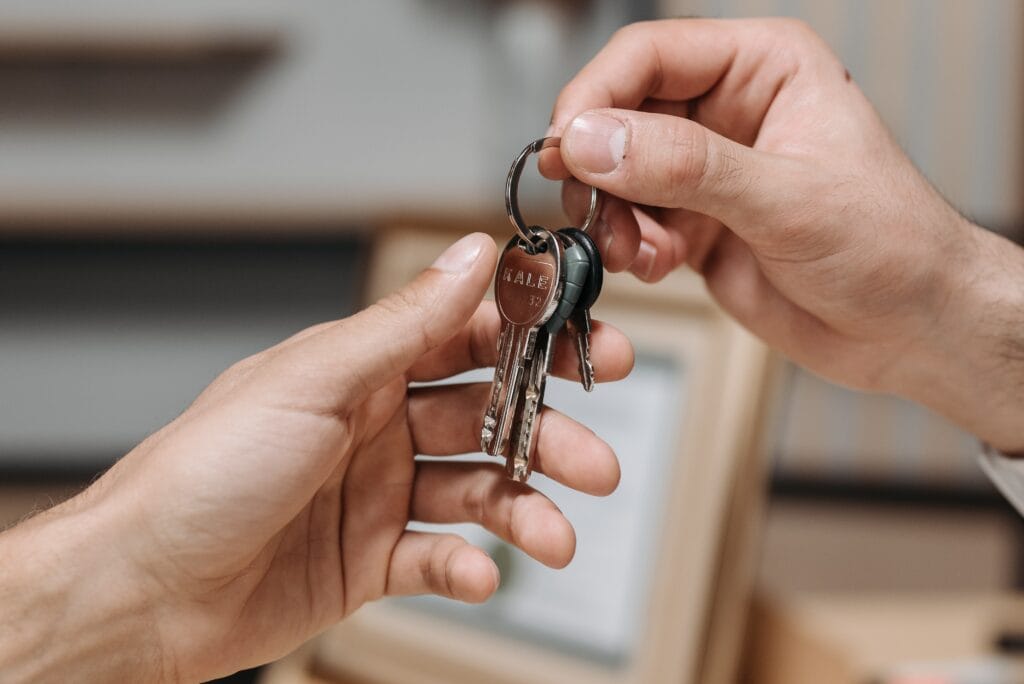 Overhandiging van de huissleutels