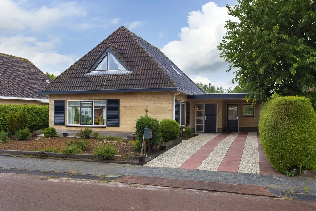 Nicolaaswei 23, Hemelum