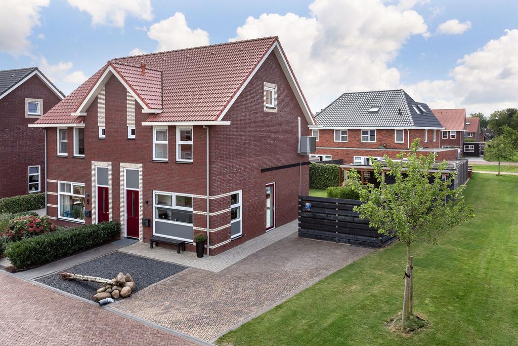 Elzehof 7, Lemmer