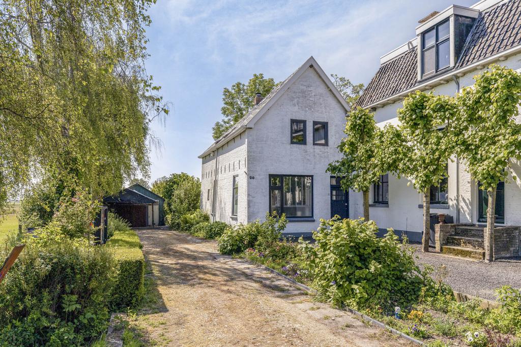 Buren 20, Oosterzee