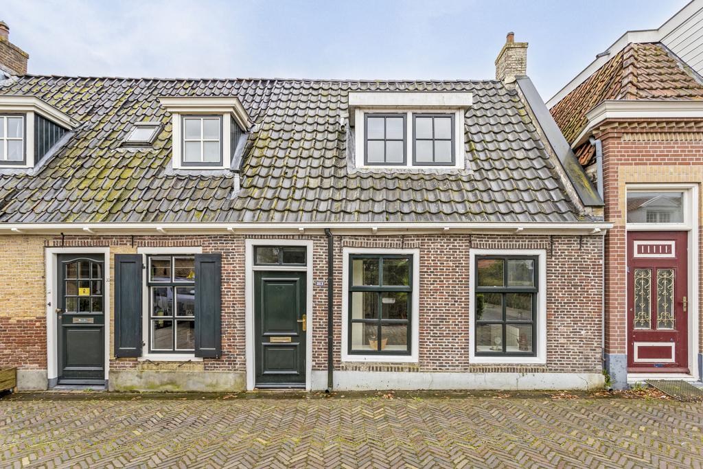 Nije Buorren 10, Woudsend