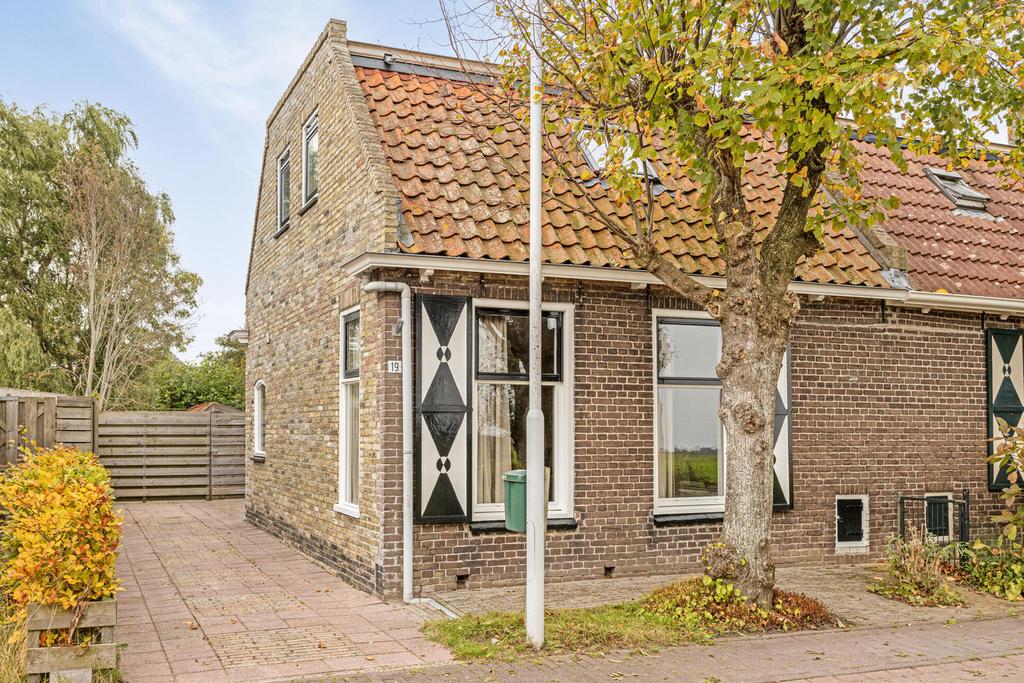 Buorren 19, Elahuizen